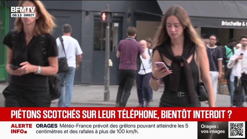 Le ministère des Transports italien envisage une amende pour les piétons qui déambulent les yeux rivés sur leur téléphone