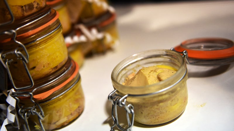 "Les gouvernements devraient-ils avoir le pouvoir de décider de ce que nous avons le droit de manger?": réclamé par des militants de la condition animale, un référendum sur l'interdiction du foie gras sera organisé à Washington en novembre