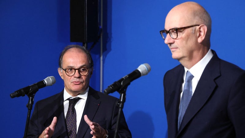 "La dette française est très attractive": le gouverneur de la Banque de France assure qu'"il n'y a pas de craintes sur le financement de l'État" malgré la flambée des taux d'intérêts