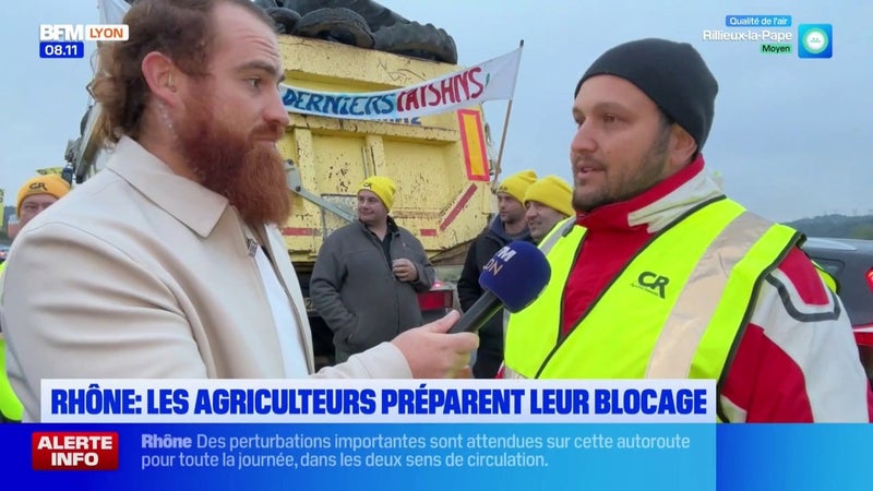 Rhône : les agriculteurs bloquent l'A47 pour dénoncer notamment la baisse de leurs revenus