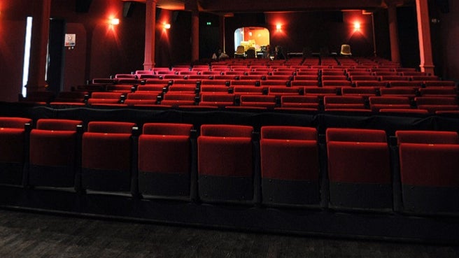950 séances, 160 films, 66 jours au cinéma... Un Orléanais tente de battre le record du nombre de films vus en salle un an