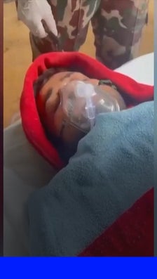Népal: le témoignage d'un ouvrier resté coincé neuf jours dans un tunnel