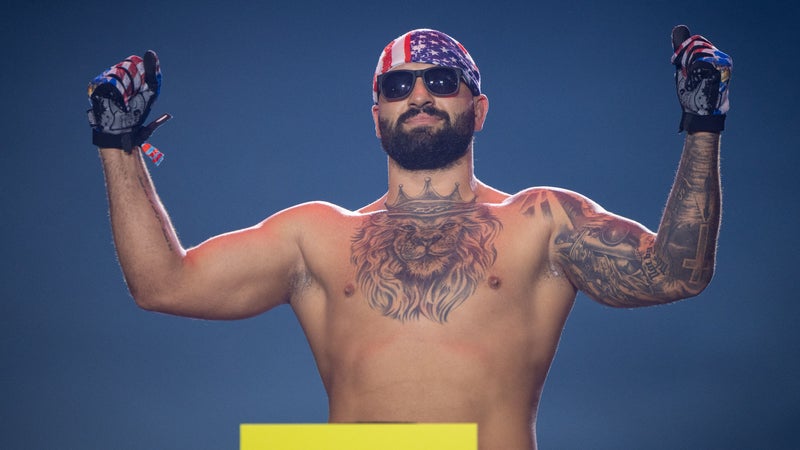 UFC: "Je ne suis pas là pour être aimé", trash talk, vomi et "gauchistes" du foot US... qui est Josh Hokit, le sulfureux adversaire de Gane pour la ceinture?