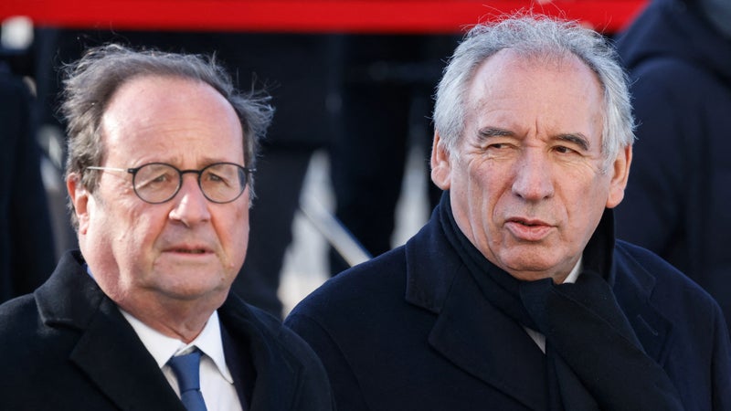 Présidentielle: François Bayrou juge les idées de François Hollande "plus compatibles" qu'avant
